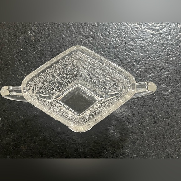 Indiana Glass Vintage Cream and Sugar set Sandwich glass Diamond Shape. - Picture 4 of 4